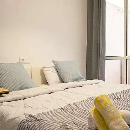 Hotel Cozy In Downtown Area
